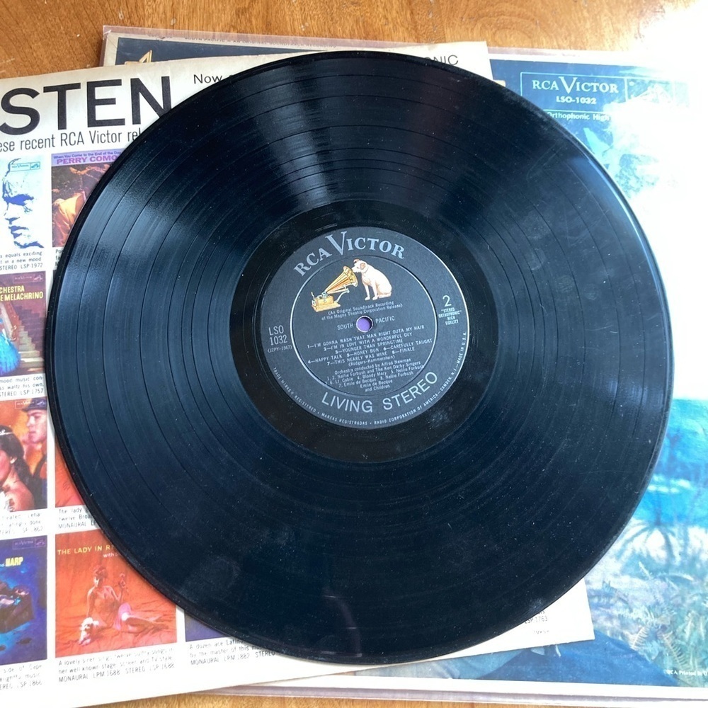 💙❤️Rodger’s & Hammerstein South Pacific movie soundtrack Broadway show tunes - Picture 4 of 14